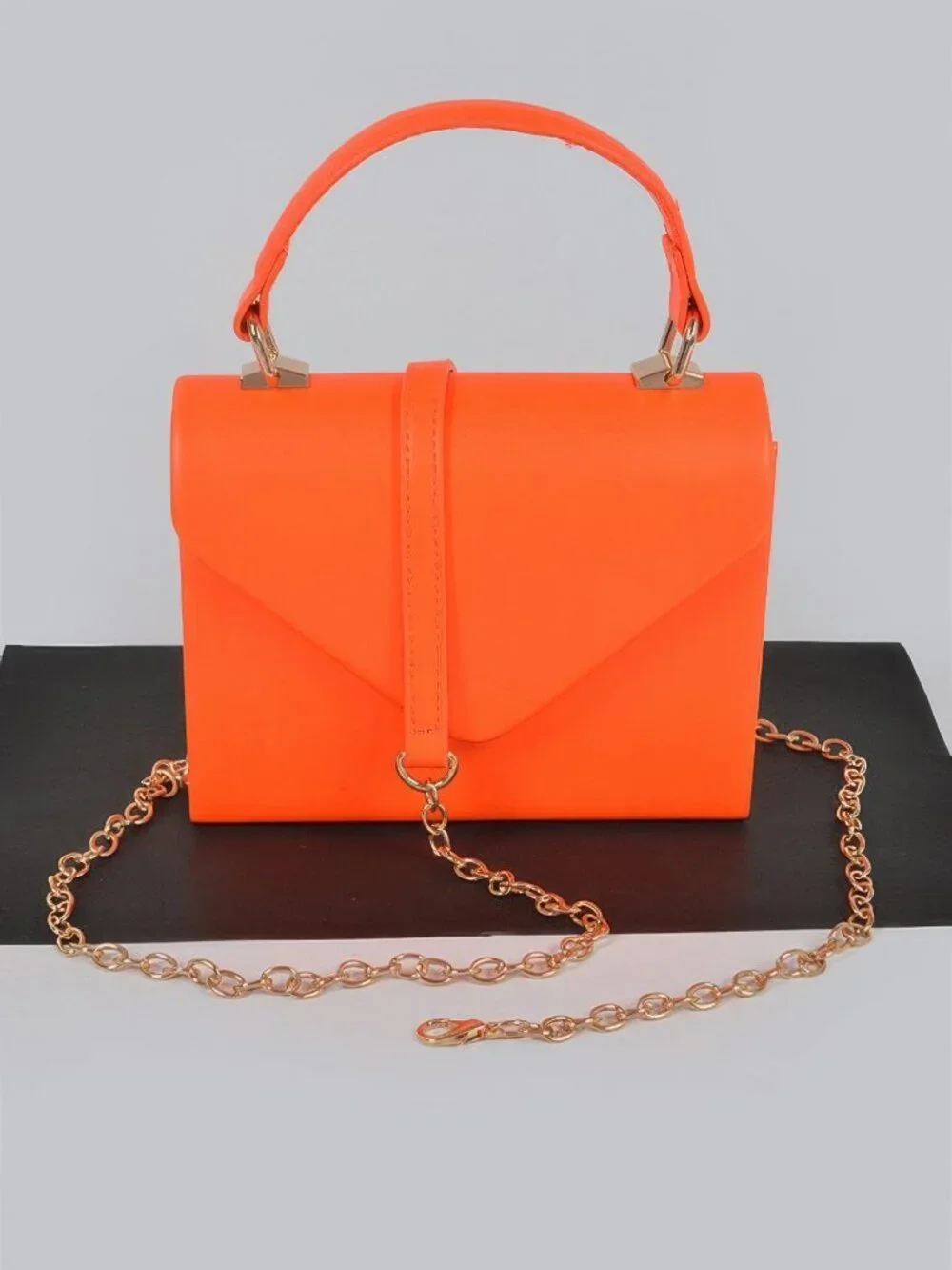 Boxy Clutch